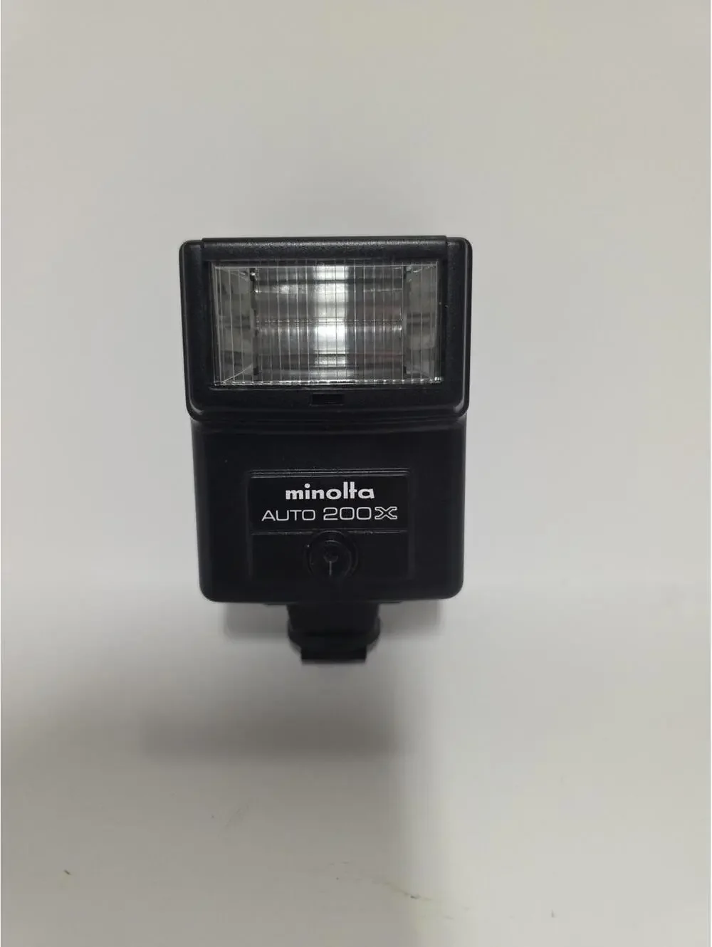 VINTAGE MINOLTA AUTO 200X  CAMERA SHOE MOUNT FLASH JAPAN